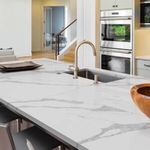 Calacatta Leon Quartz Surface