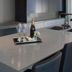 Vena Carbona Quartz Surface